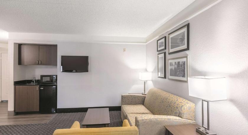 La Quinta Inn & Suites by Wyndham Denver Tech Center