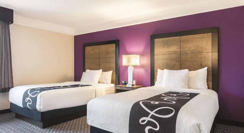 La Quinta Inn & Suites by Wyndham Shreveport Airport