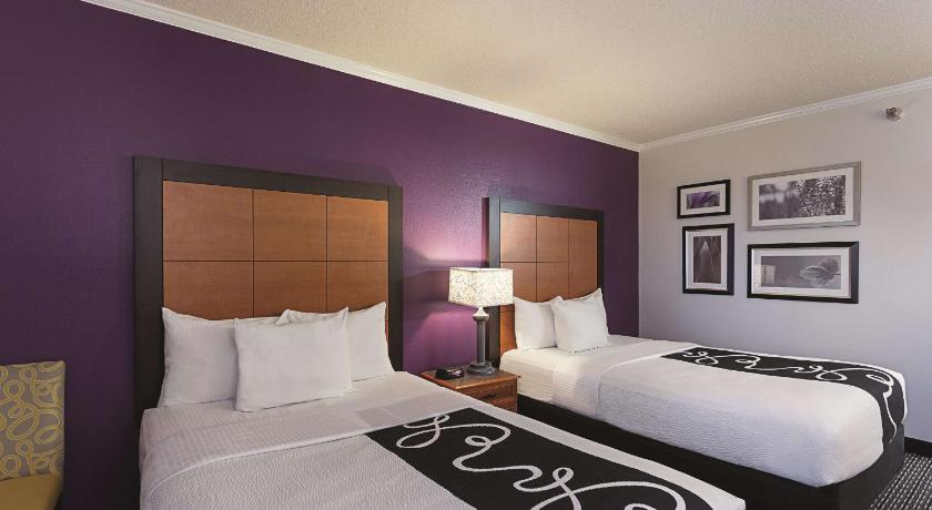 La Quinta Inn & Suites by Wyndham Baton Rouge Siegen Lane