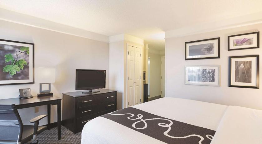 La Quinta Inn & Suites by Wyndham Austin Round Rock