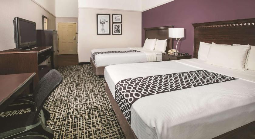 La Quinta Inn & Suites by Wyndham Brownwood