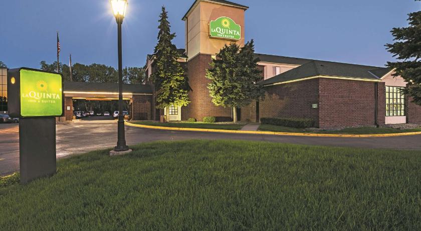 La Quinta Inn & Suites by Wyndham Minneapolis Northwest