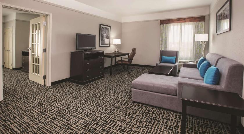 La Quinta Inn & Suites by Wyndham Brownwood