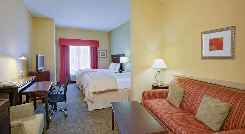 La Quinta Inn & Suites by Wyndham Richmond - Kings Dominion