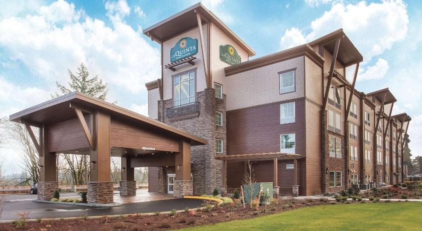 La Quinta Inn & Suites by Wyndham Tumwater - Olympia photo