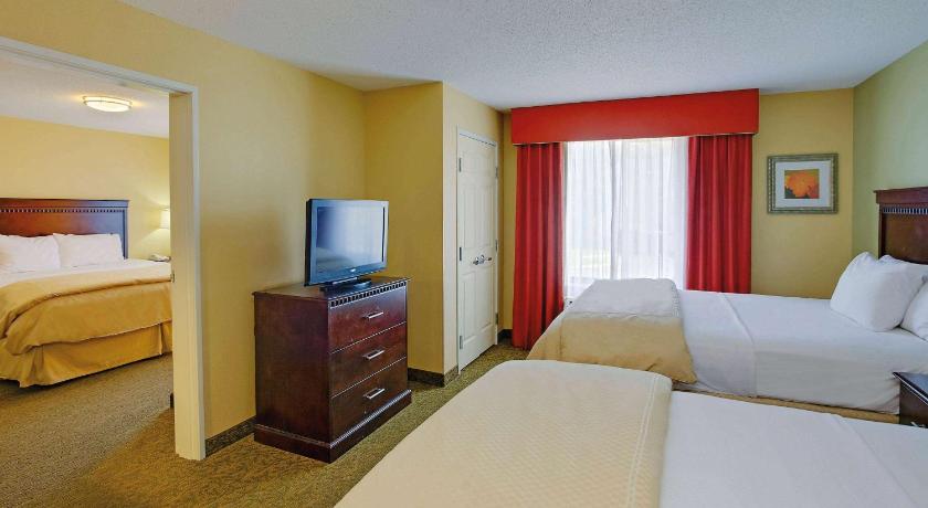 La Quinta Inn & Suites by Wyndham Richmond - Kings Dominion