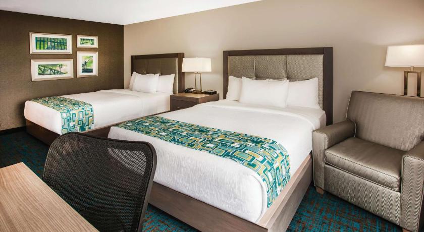 La Quinta Inn & Suites by Wyndham St. Paul-Woodbury