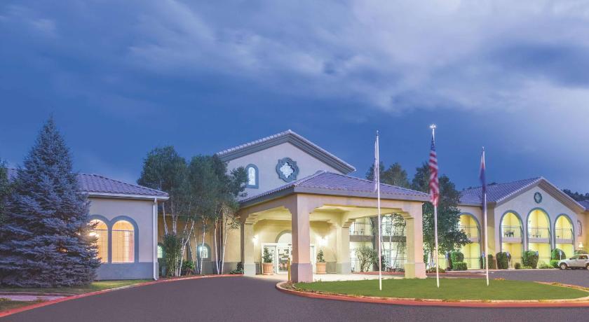 La Quinta Inn & Suites by Wyndham Conference Center Prescott photo