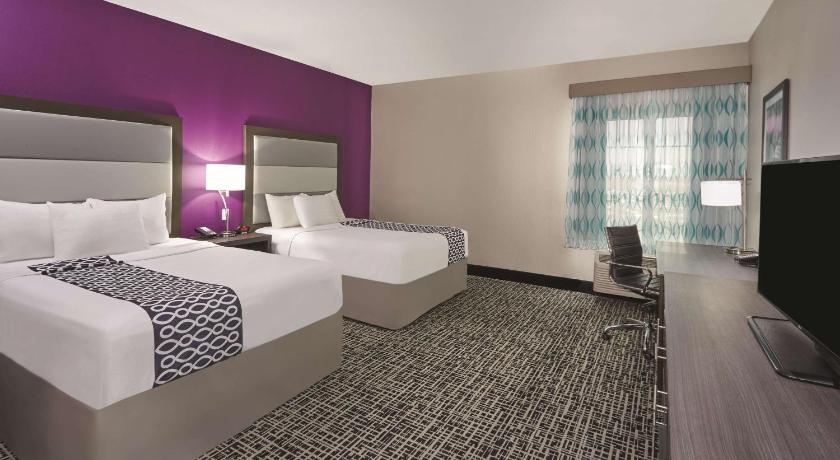 La Quinta Inn & Suites by Wyndham Springfield IL