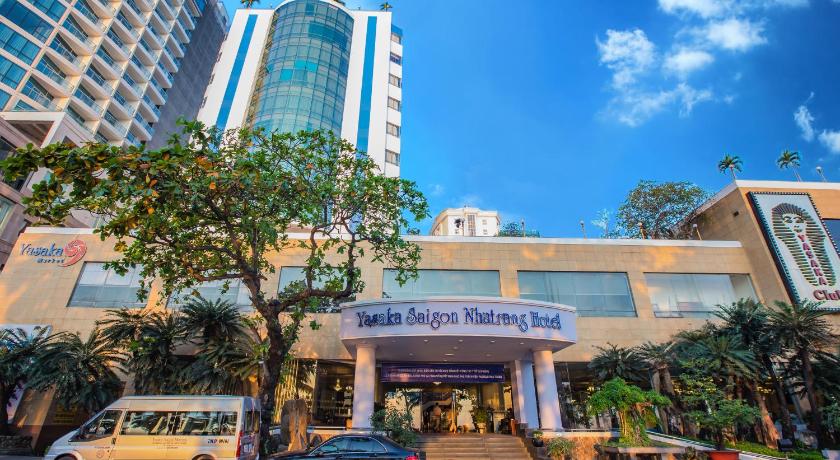 a city street filled with lots of tall buildings, Yasaka Saigon Resort Hotel & Spa in Nha Trang