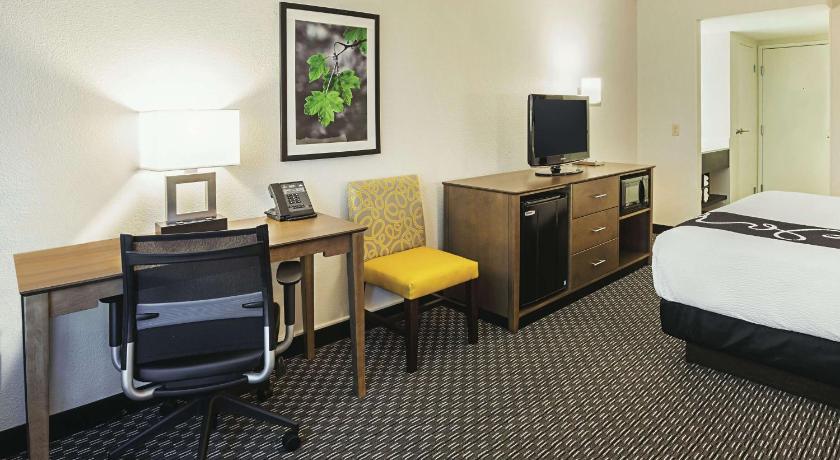 La Quinta Inn & Suites by Wyndham Rancho Cordova Sacramento