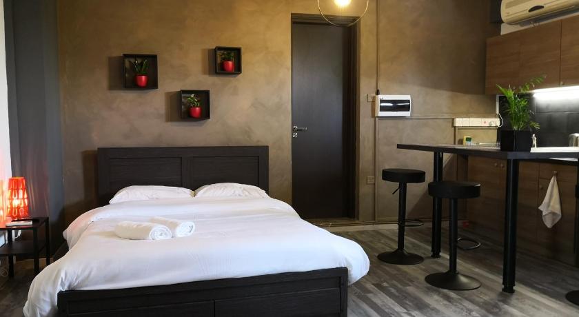 The room — Hotel in Larnaca