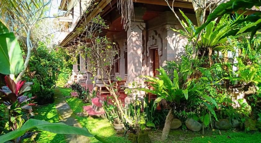 Uma Kutuh Bungalows – Ubud, CO