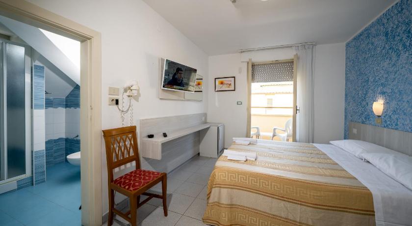 Hotel Florida photo