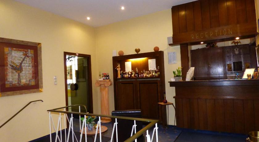 Central Hotel photo