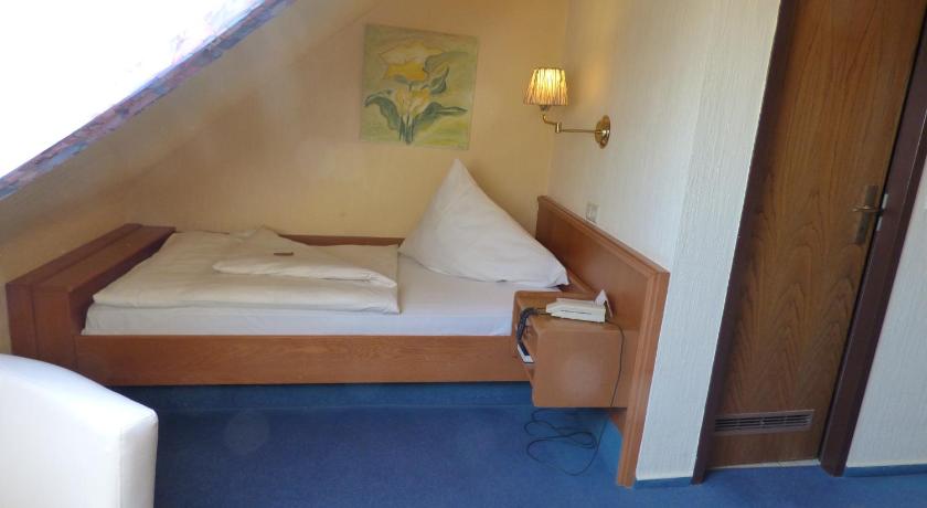 Central Hotel photo