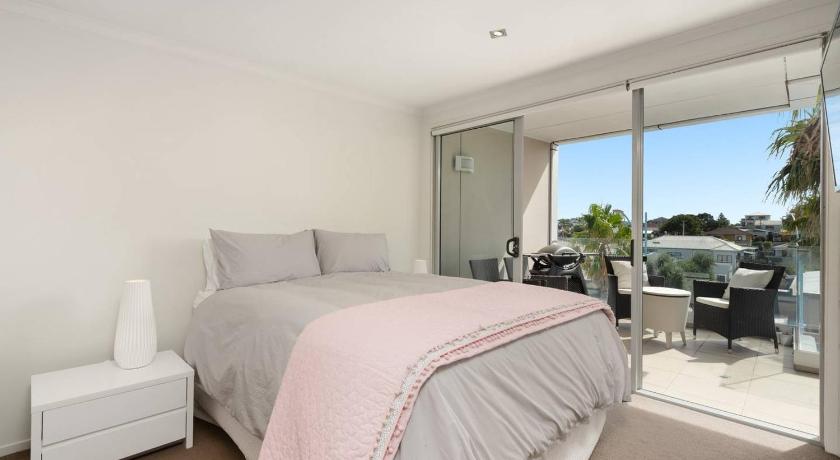Awesome Downtown Location - park the car and walk to everything ! photo