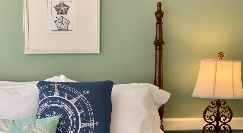 The Oak Bluffs Inn — Hotel in Oak Bluffs (MA)