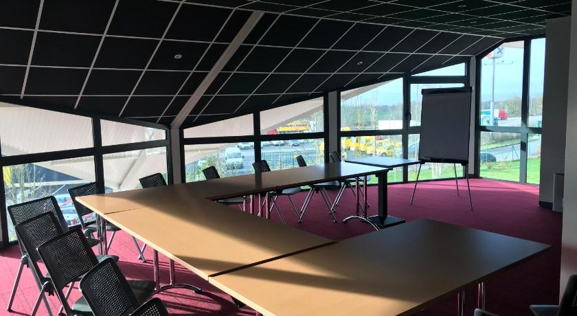 Fasthotel Montmarault photo