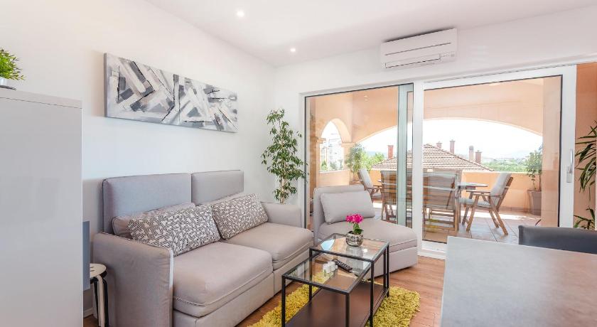 Neretva Valley Apartments - Heated Pool photo