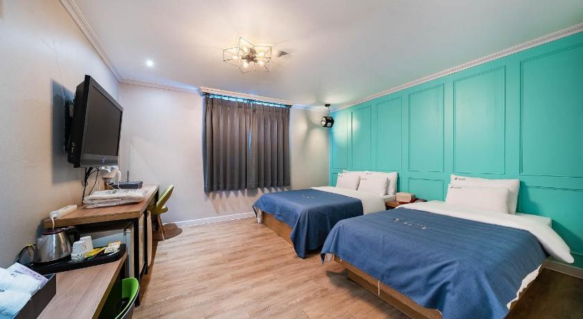 Take a 'Virtual' Tour of OST Hotel in Chuncheon-si - See Guestrooms