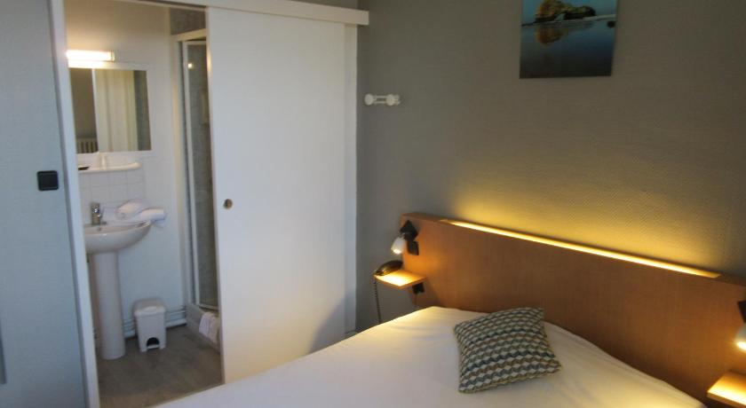 Contact Hotel de France