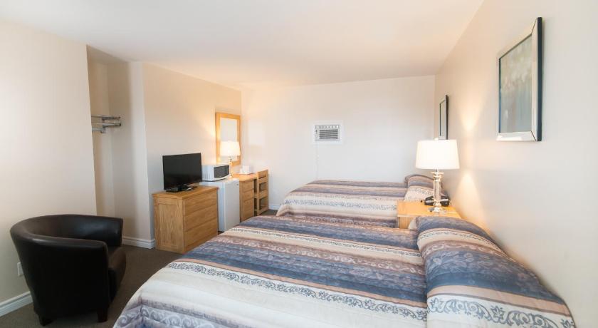 Trapper's Choice Inn & Restaurant photo