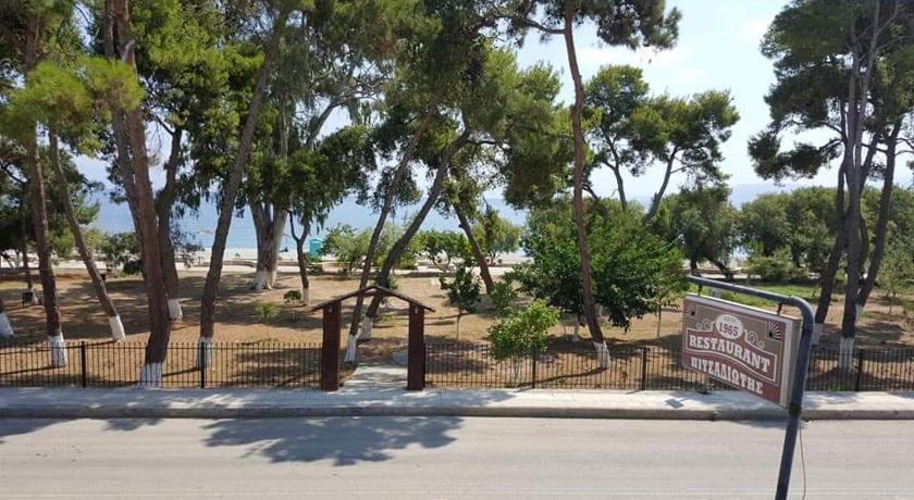 Guesthouse Pitsadiotis — Hotel in Kiato