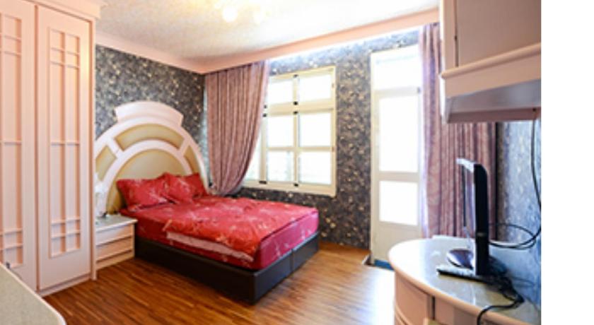 Full House B&B photo