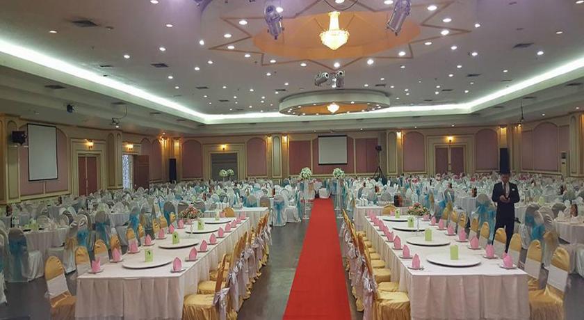 JP Emerald Hotel photo