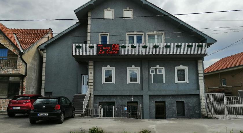 La Casa photo