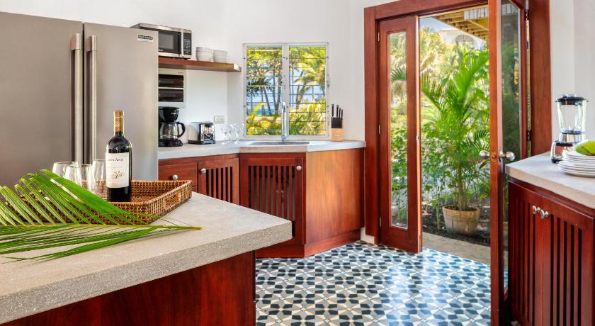 Image of Superior Bungalow 1