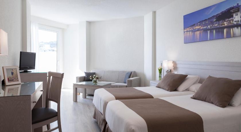 Hotel Helios - Almunecar