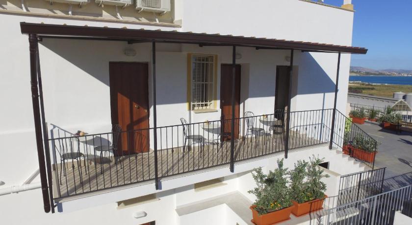 B&B Baglio Santa Croce photo