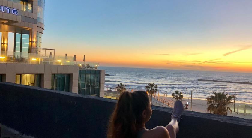 Beach front rooftop apartment photo
