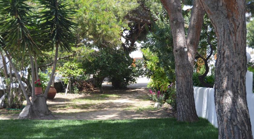 Secret Garden Apartments photo