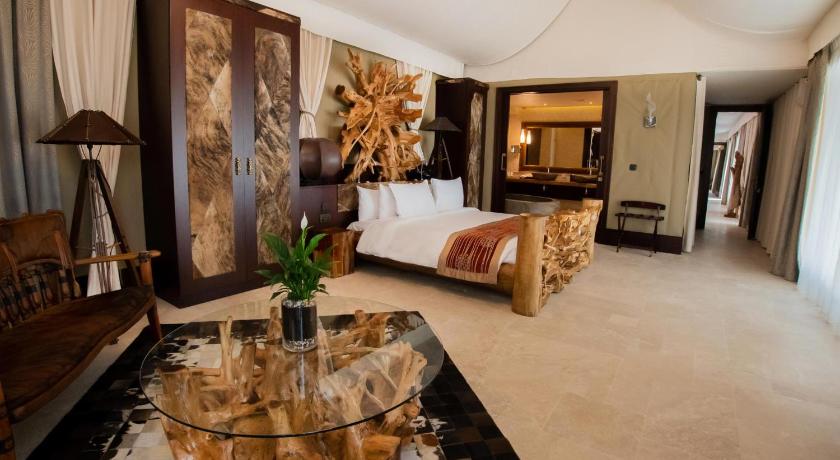 Image of Arabian Oryx Royal Pool Villa 7