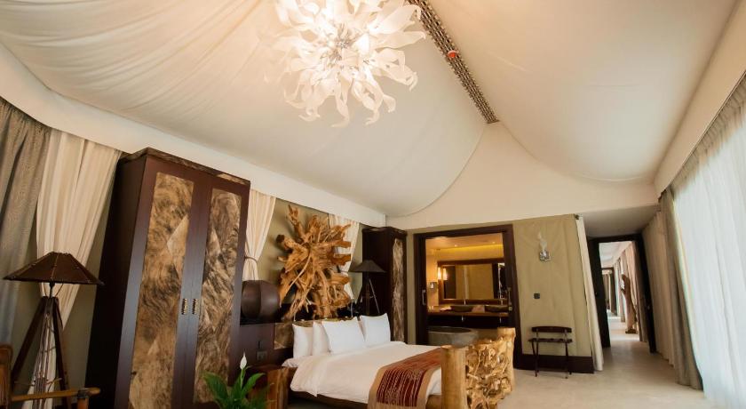 Image of Arabian Oryx Royal Pool Villa 3