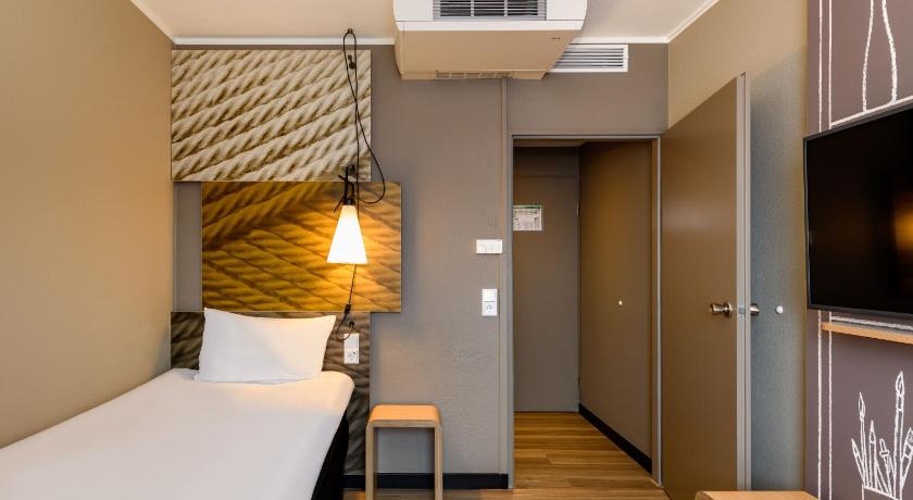 Image of Standard Room With 1 Single Bed 3