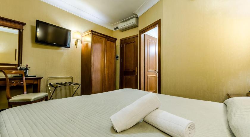 Luxury Rooms H 2000 Roma