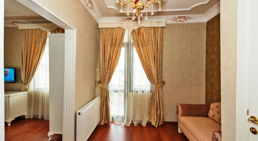 Image of Family Room 13