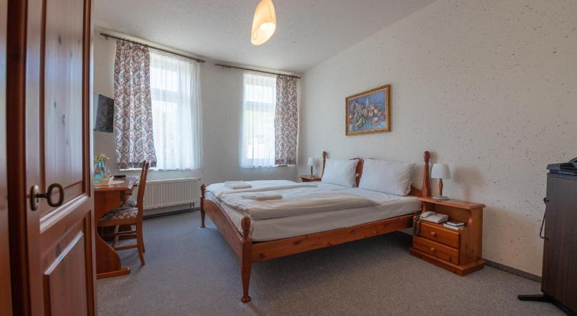 Haus Schlematal Hotel und Restaurant photo