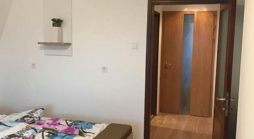 Tisza-Tavi Apartmanok