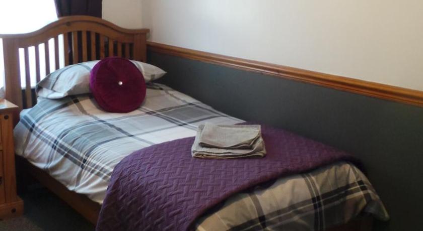 Oakcliffe Hotel photo