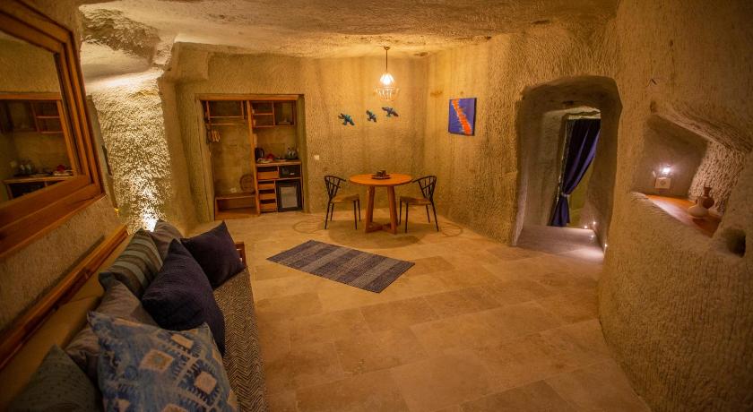Immagine di Suite Royal in Stile Grotta con Terrazza Privata (Royal Cave Suite with Private Terrace) 9