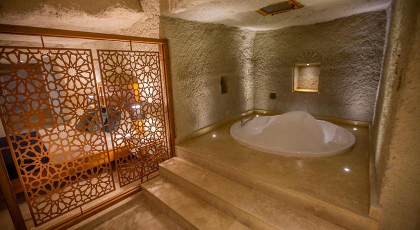 Immagine di Suite Royal in Stile Grotta con Bagno Turco (Royal Cave Suite with Turkish Bath) 7