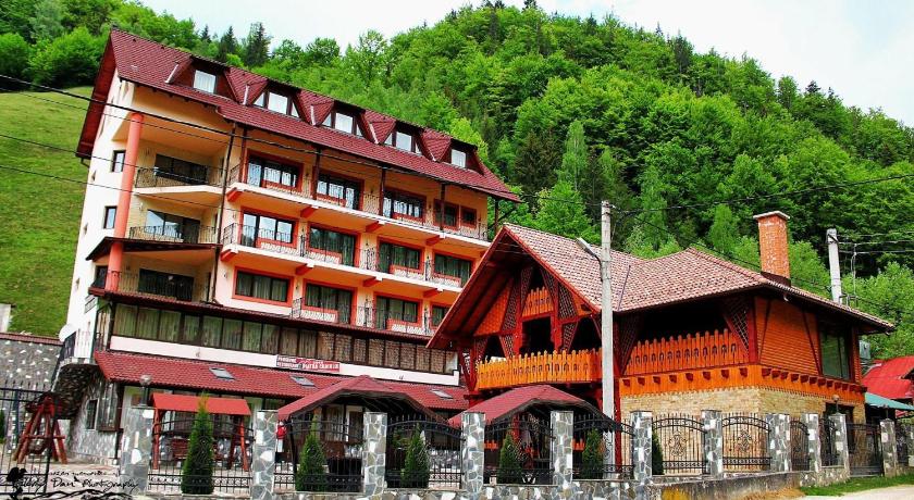 Pensiune Restaurant Piatra Craiului — Hotel in Dimbovicioara