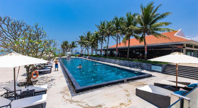 岘港 Emblem Sea 4 Bedroom Villas 4星级 单人房 外观