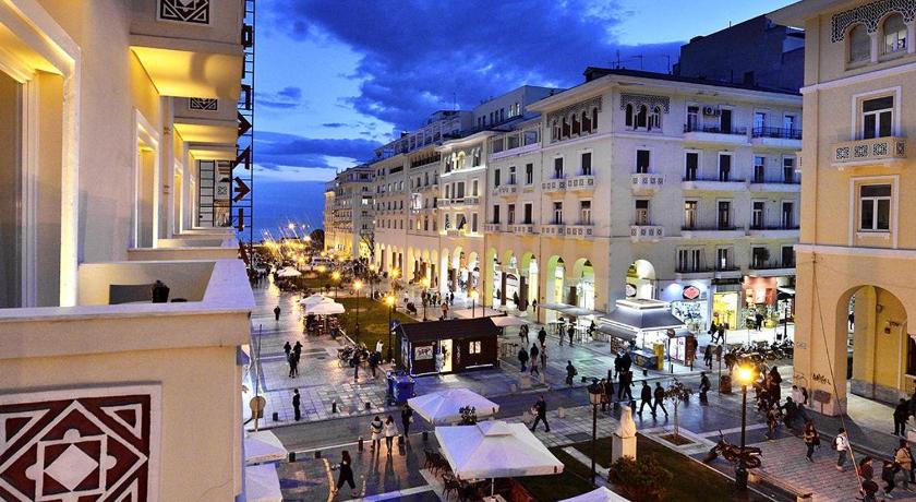 Roomore Apartments — Hotel in Thessaloniki