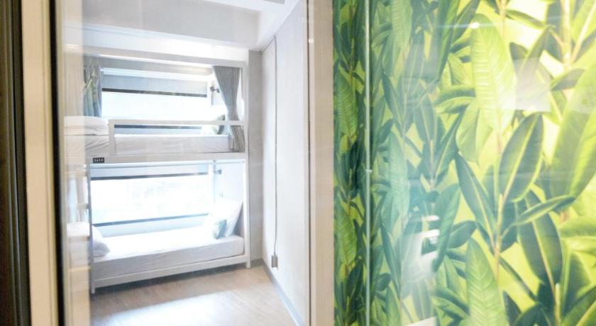 Image of Family Room with Bunk Bed - Non-Smoking, Newly Renovated 10